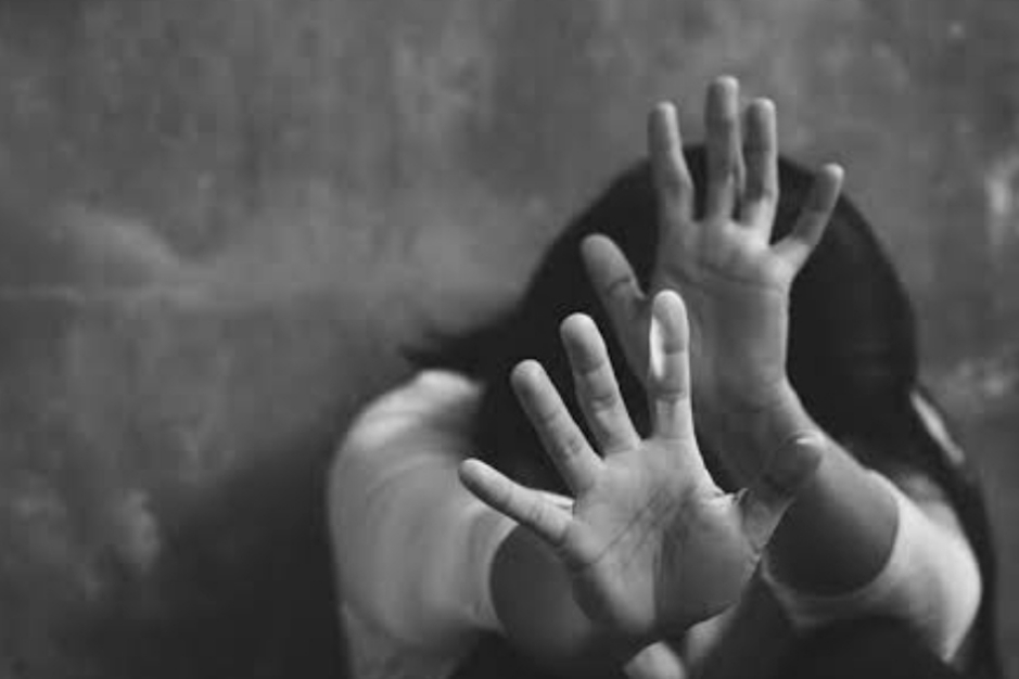 Bokep Viral Indo Keji! Driver Ojol di Surabaya Jadikan Putrinya Budak ngentot Selama Bertahun-tahun