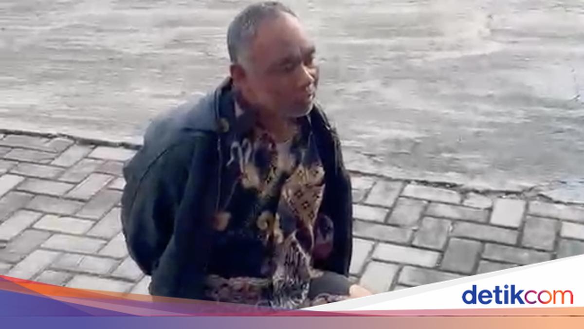 Bokep Viral Indo meraih-bisanya Predator ngentot Pati Ngaku Lagi Jalani Ritual di Makam Raden Gunungsari
