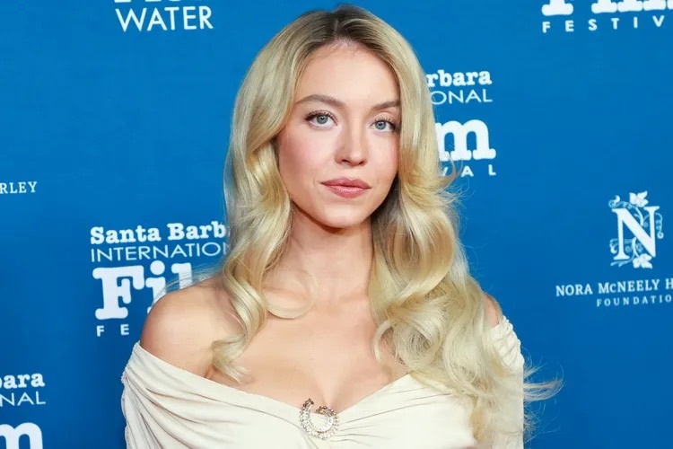 Bokep Viral Indo ‘Simbol ngentot’ Sydney Sweeney angkat berucap