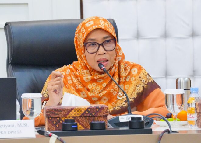 Bokep Viral Indo Netty Prasetiyani: Jangan Anggap Enteng HIV, Hindari ngentot rawan dan Perilaku Sesama Jenis