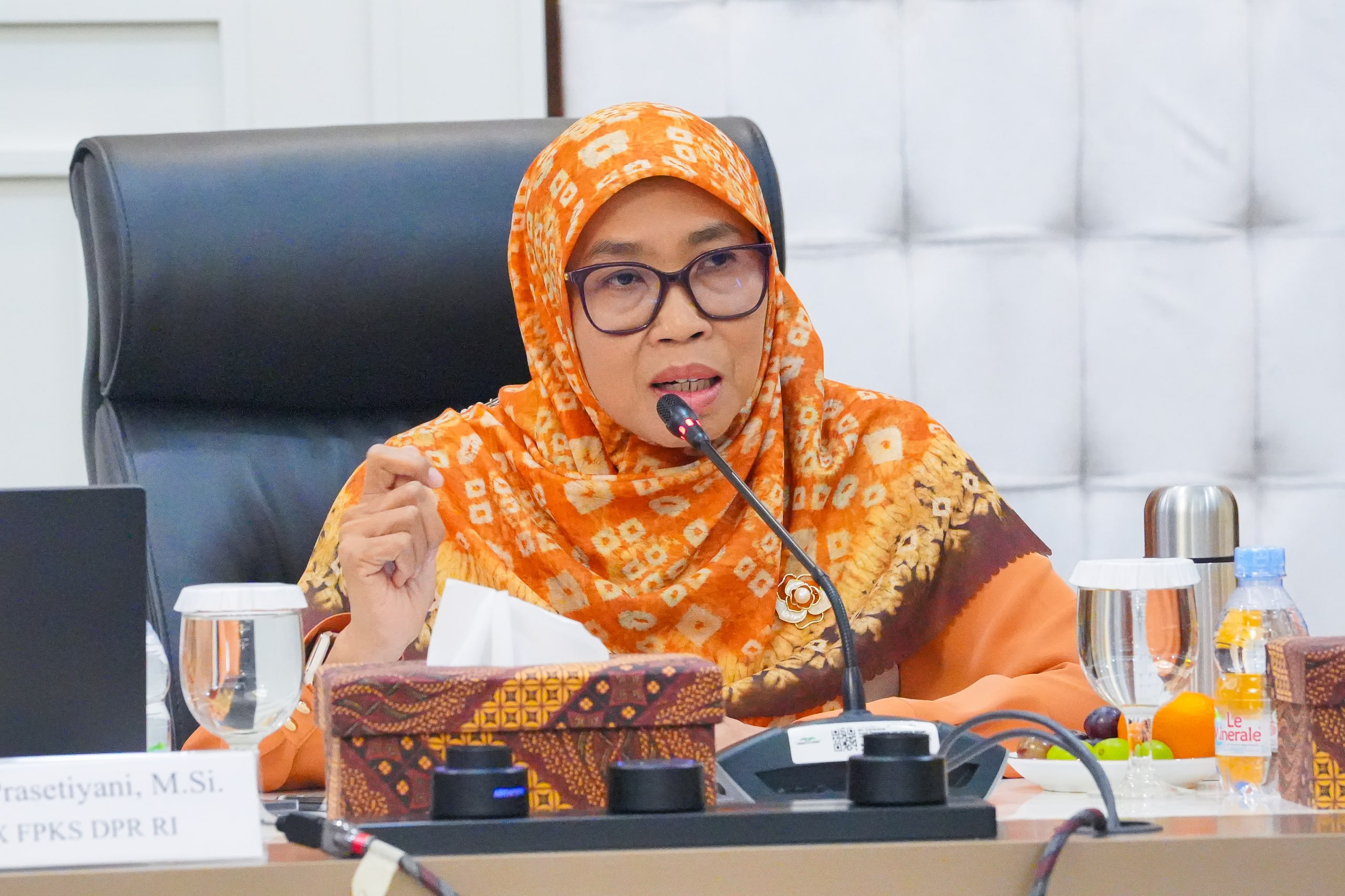 Bokep Viral Indo Netty Prasetiyani: Jangan Anggap Enteng HIV, Hindari ngentot rawan dan Perilaku Sesama Jenis