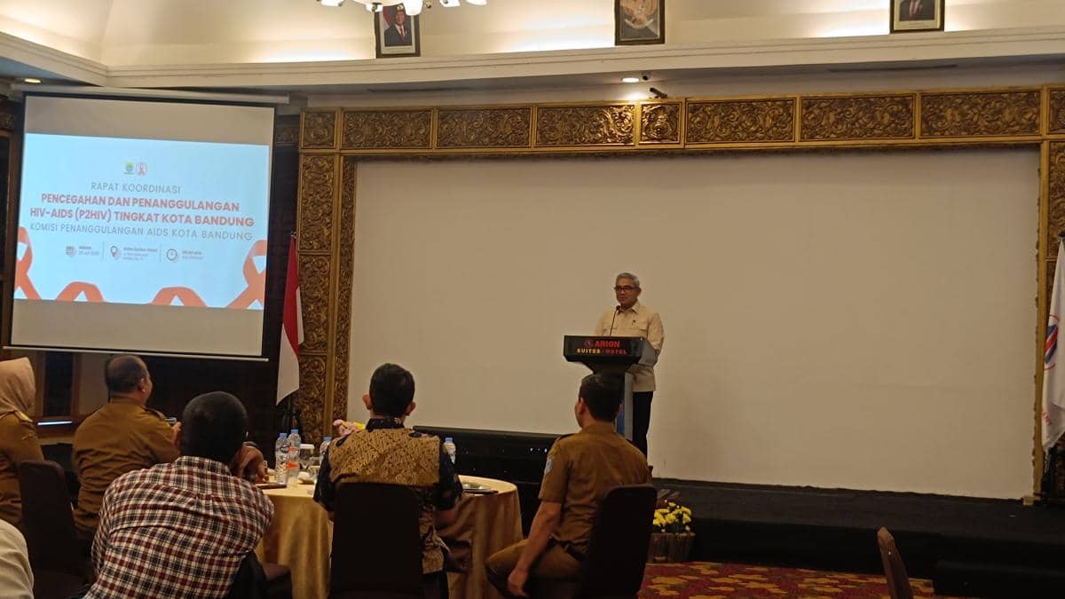 Bokep Viral Indo Farhan Soroti Bandung Dikaitkan berbarengan Wisata ngentot, Khawatir Tingkatkan HIV