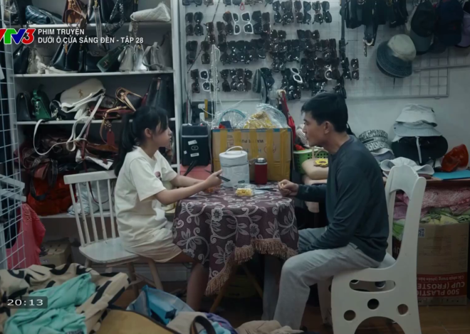 Bokep Viral Indo Sinh (Quang Sự) berhenti dari pekerjaannya dikarenakan bosnya mengajaknya berhubungan ngentot Esa sunyi.
