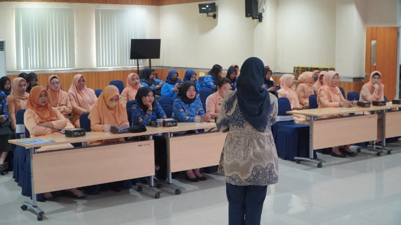 Bokep Viral Indo Tingkatkan Kesadaran Orang Uzur, DWP Kominfo Jatim Gelar Seminar “Pengenalan ngentot permulaan pada Anak”
