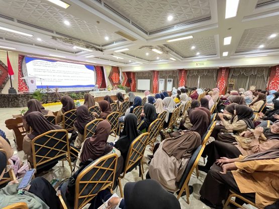 Bokep Viral Indo Komunitas Muslimah Belia Bontang Gelar Seminar Inspiratif Bahaya ngentot Bebas, Pelajar Antusias Hadiri Kegiatan