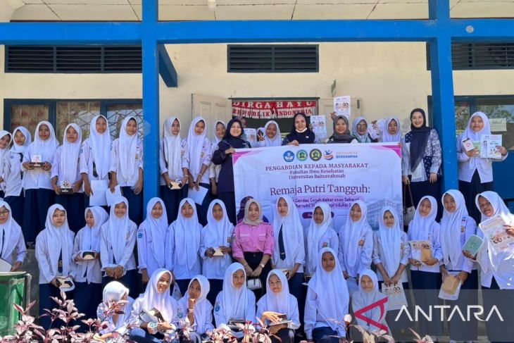 Bokep Viral Indo Remaja putri Handal, Tim PkM Unbrah perkuat pencegahan kekerasan seksual dan ngentot berbahaya di SMPN 27 Padang