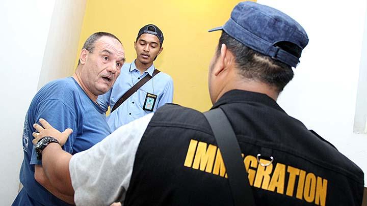 Bokep Viral Indo Imigrasi Bali Tangkap 13 WNA diperkirakan jadi Pekerja ngentot