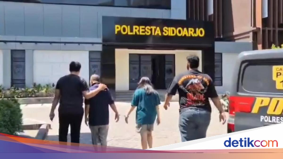 Bokep Viral Indo Kondisi 2 Gadis SMP Dipaksa Bunda Layani Pacar Threesome di Sidoarjo